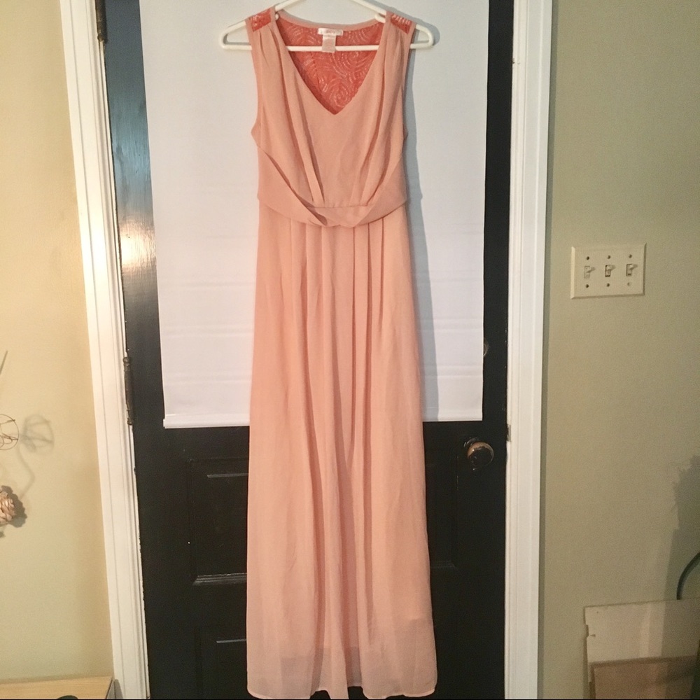 Sleeveless chiffon dress